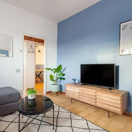 View Penthouse - 2 Bedroom Apartment Barcelona