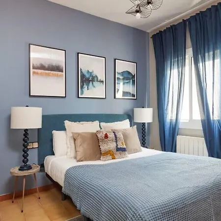 View Penthouse - 2 Bedroom * Barcelona