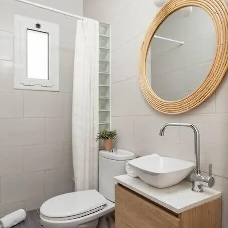 Apartment View Penthouse - 2 Bedroom Barcelona